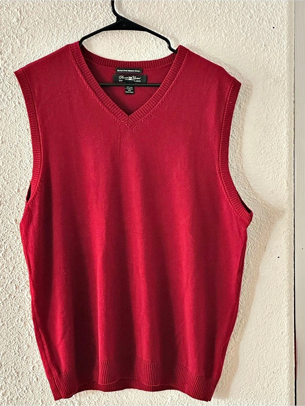 Pronto Uomo Extra Fine Merino Wool V-Neck Sweater Vest Red